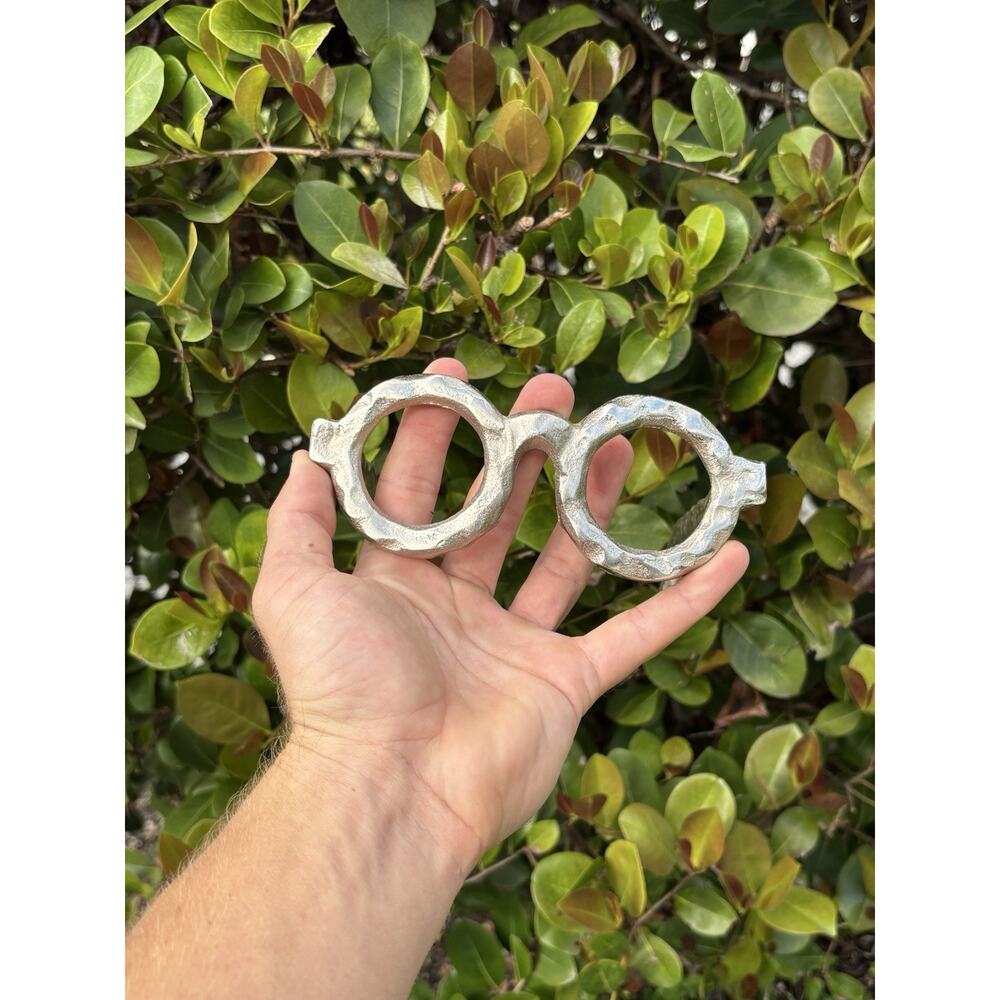 BEAUTIFUL ALUMINUM GLASSES FOR OPTOMETRIST OFFICE